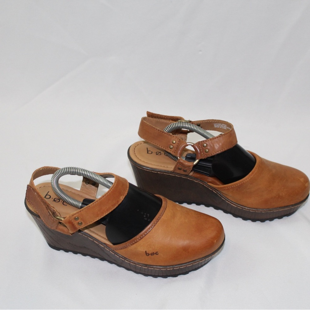b.o.c. Brown Leather Wedges